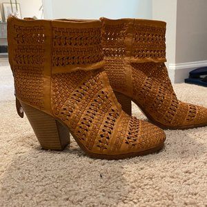 Rag & Bone Newbury Wooven booties size 37